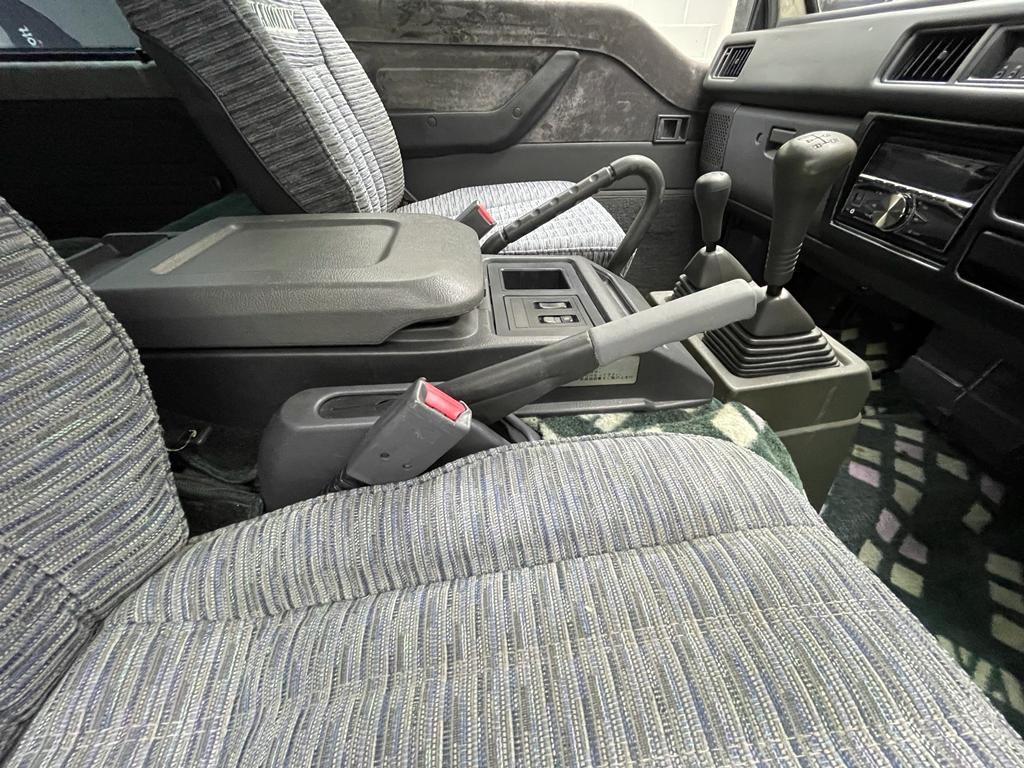 Sold: 1992 Mitsubishi Delica L300 Chamonix