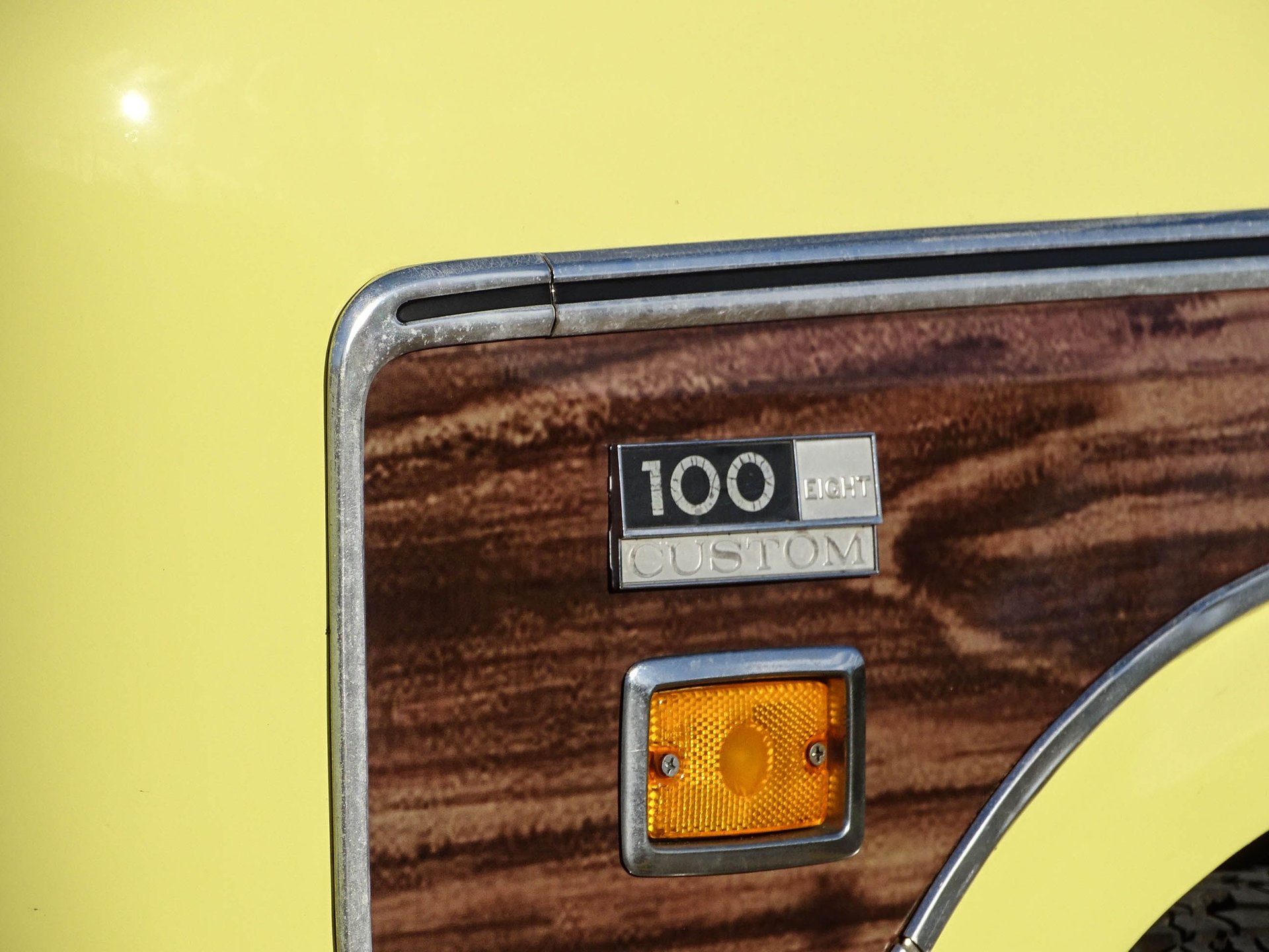 Sold: 1974 International Harvester Travelall