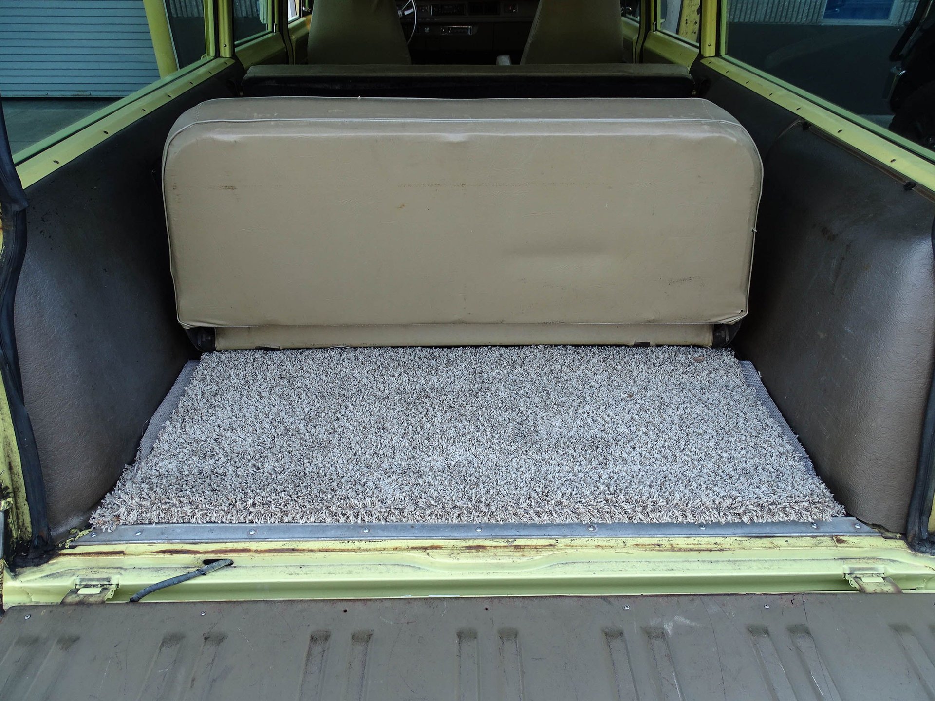 Sold: 1974 International Harvester Travelall