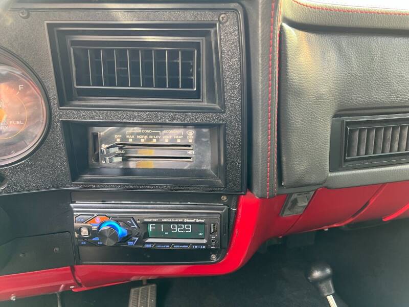 Sold: 1986 Chevrolet K10 Silverado