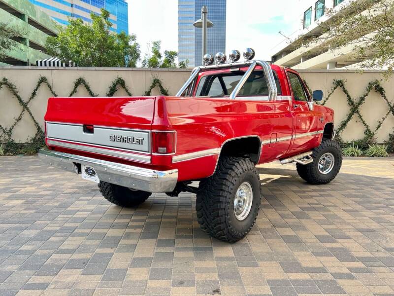 Sold: 1986 Chevrolet K10 Silverado