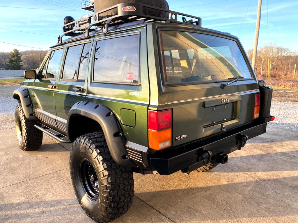 Sold: 1996 Jeep Cherokee XJ