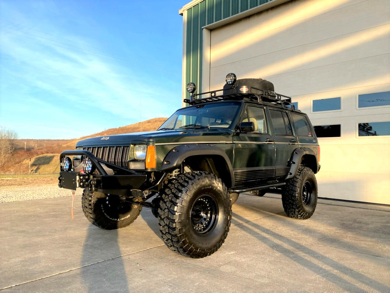 Sold: 1996 Jeep Cherokee XJ