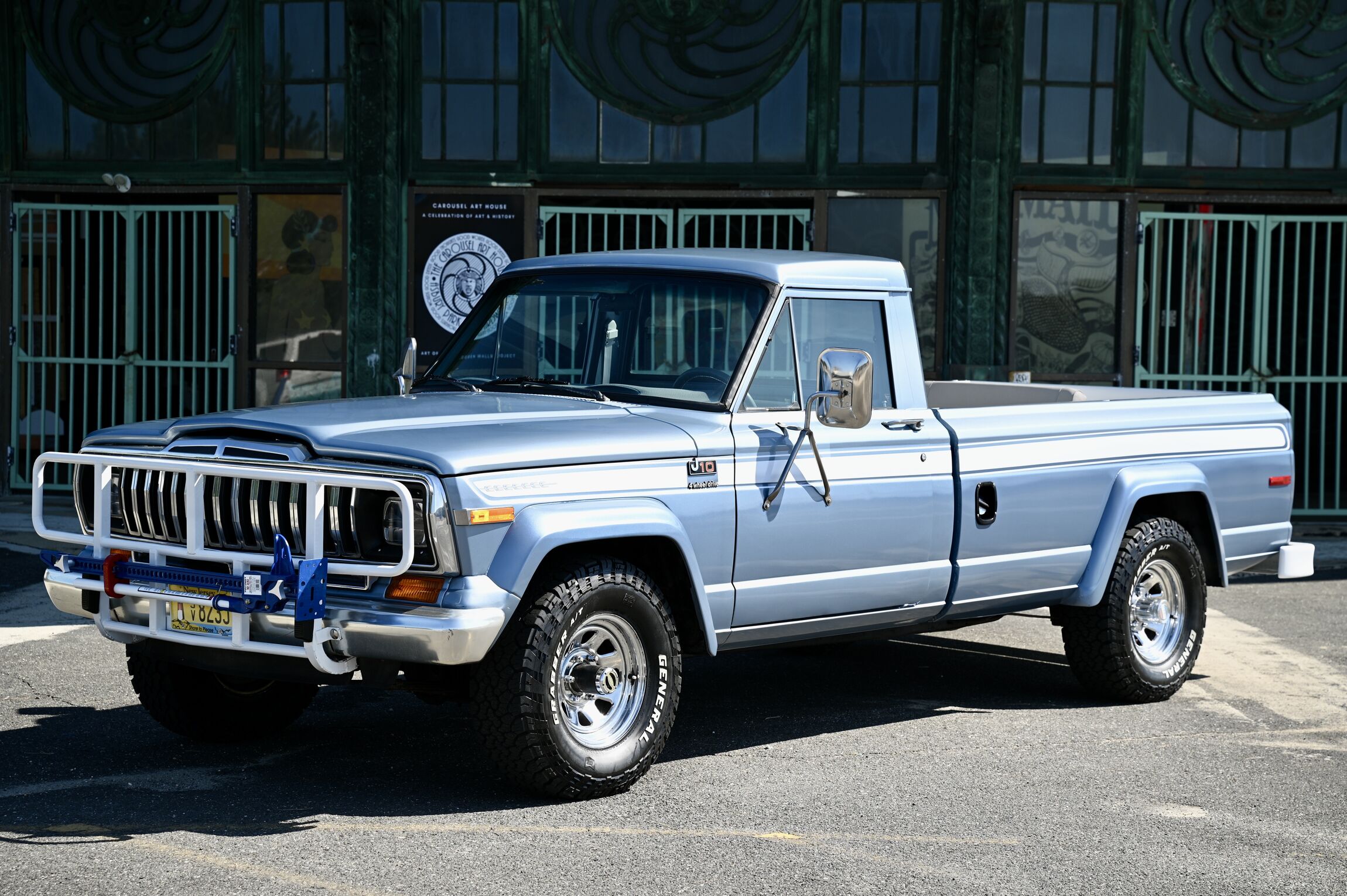 Sold: 1982 Jeep J-10