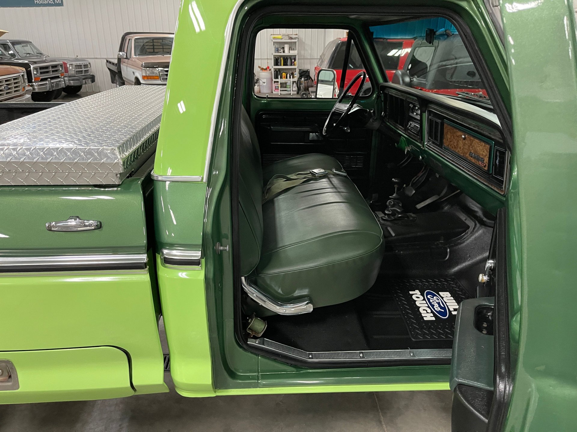 Sold: 1974 Ford F-250 Ranger XLT