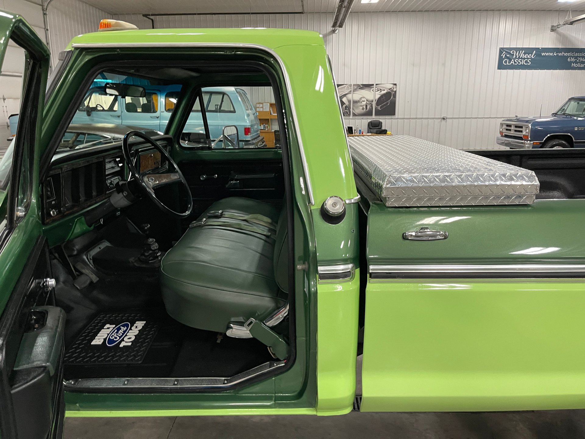 Sold: 1974 Ford F-250 Ranger XLT