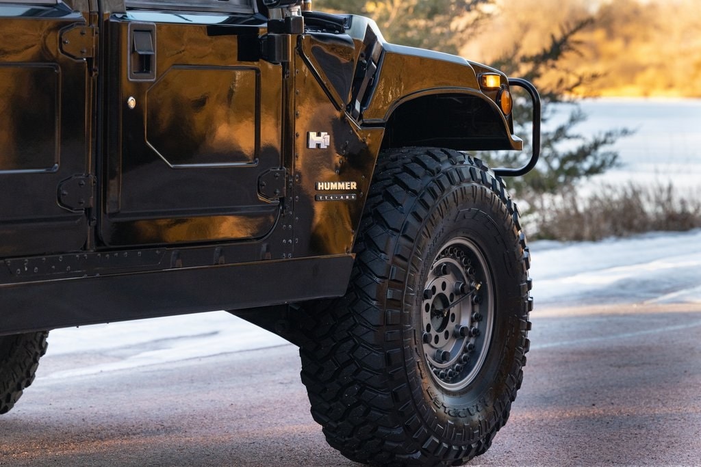 Sold: 1999 Hummer H1