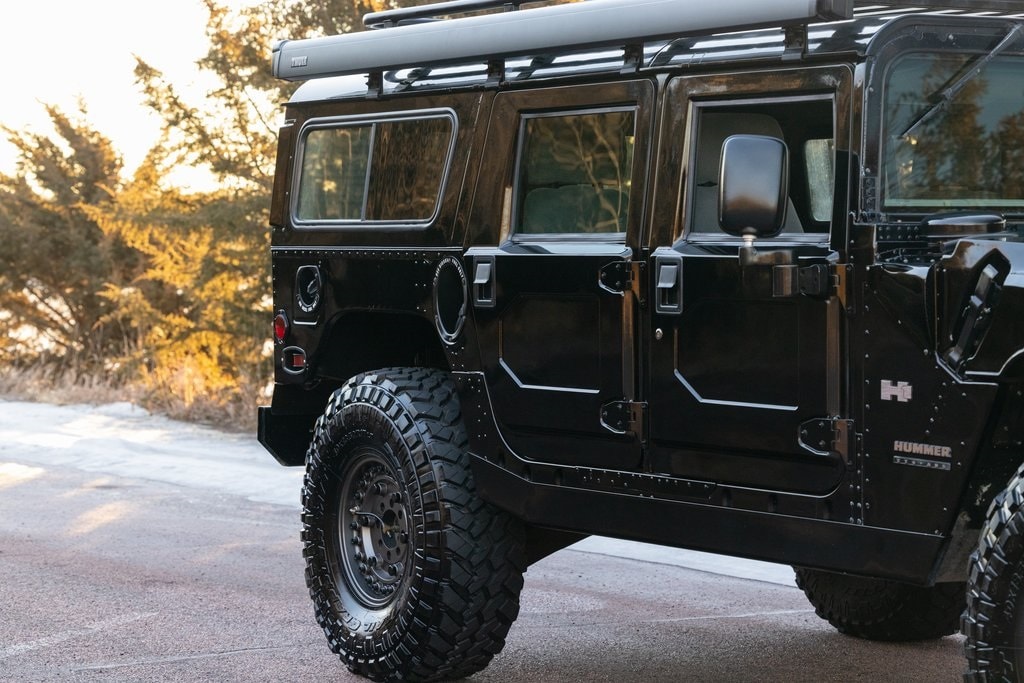 Sold: 1999 Hummer H1