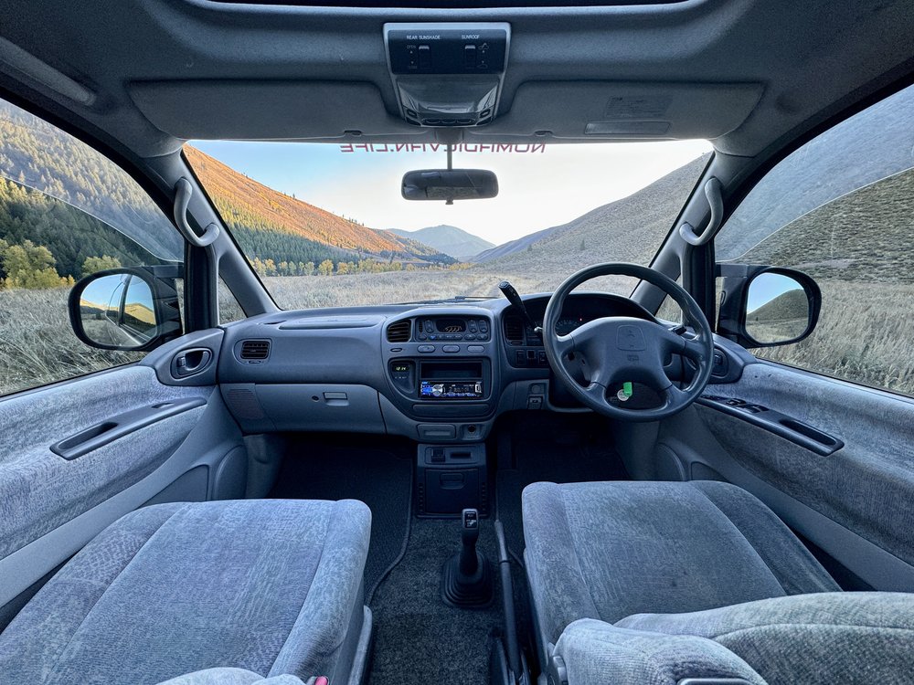 1998 Mitsubishi Delica L400 Spacegear