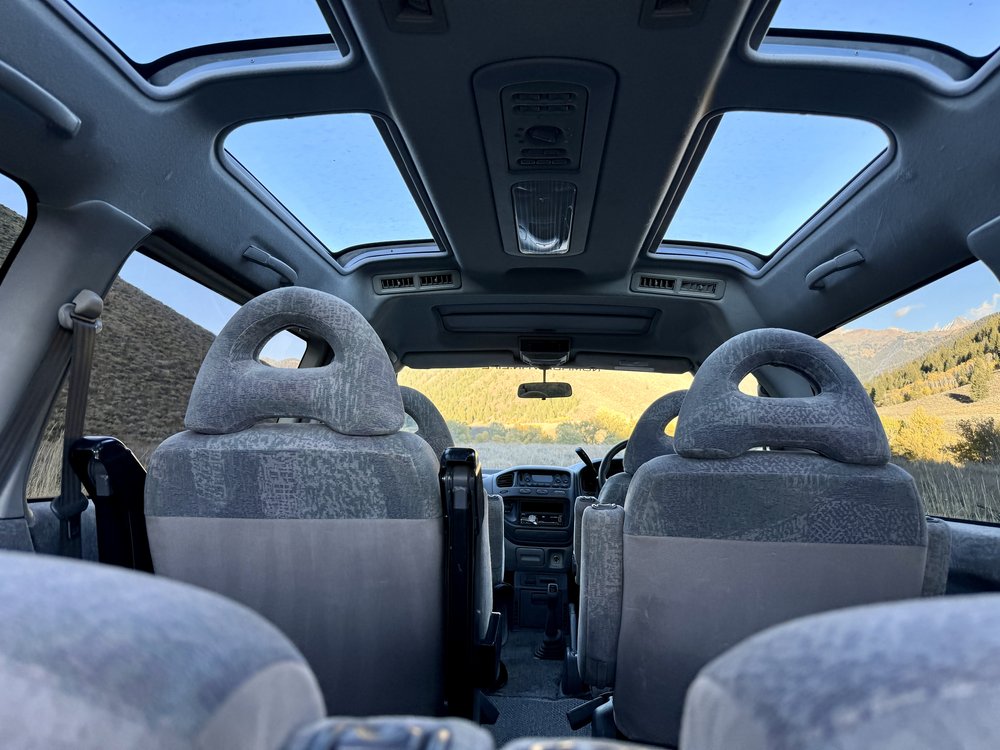 1998 Mitsubishi Delica L400 Spacegear