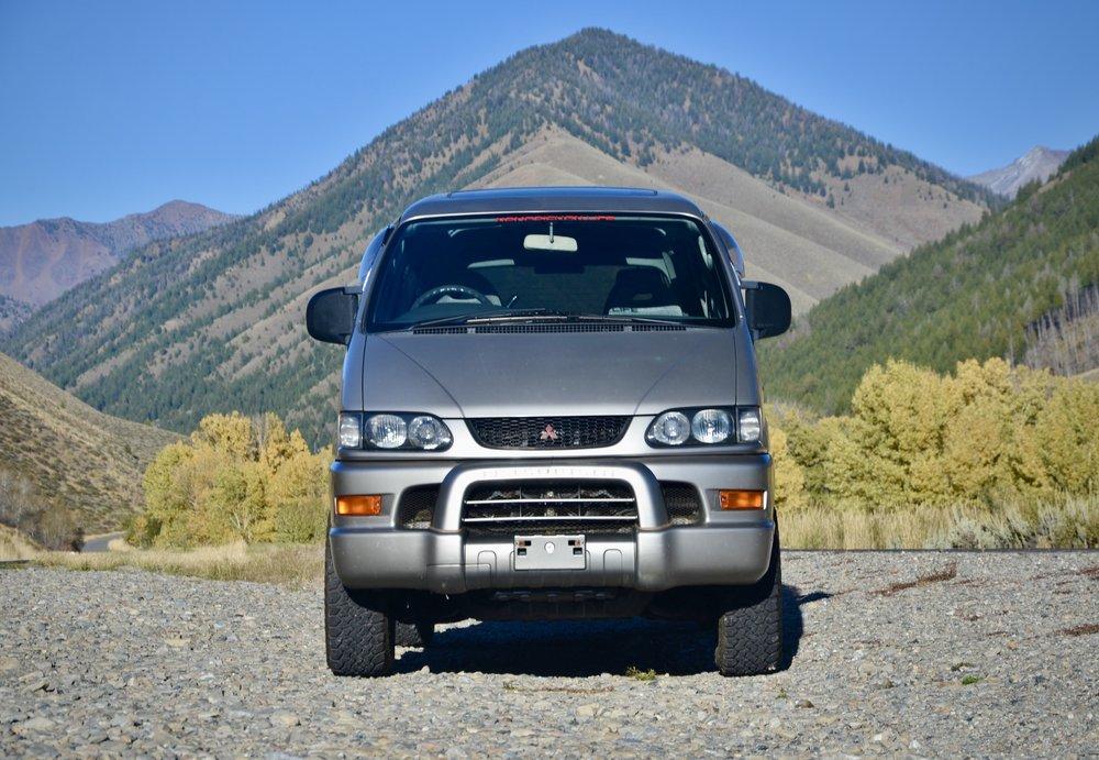 1998 Mitsubishi Delica L400 Spacegear - 3