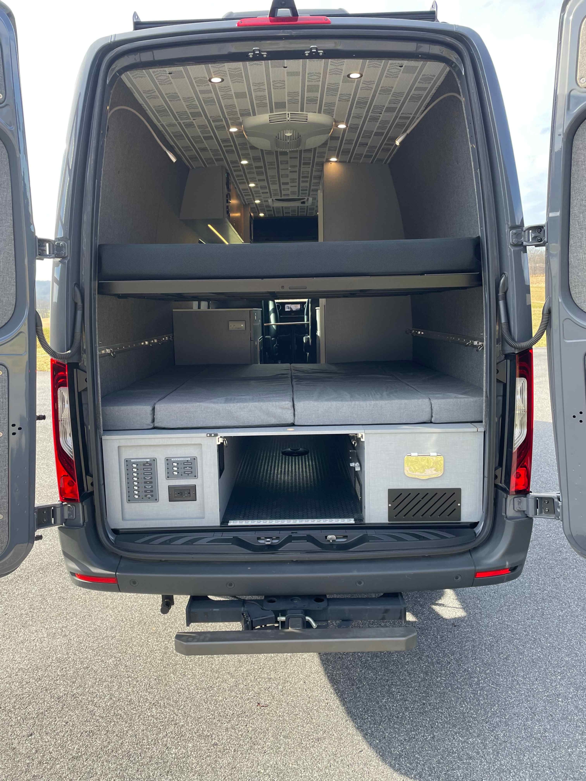 2022 Mercedes-Benz Sprinter 2500 170"