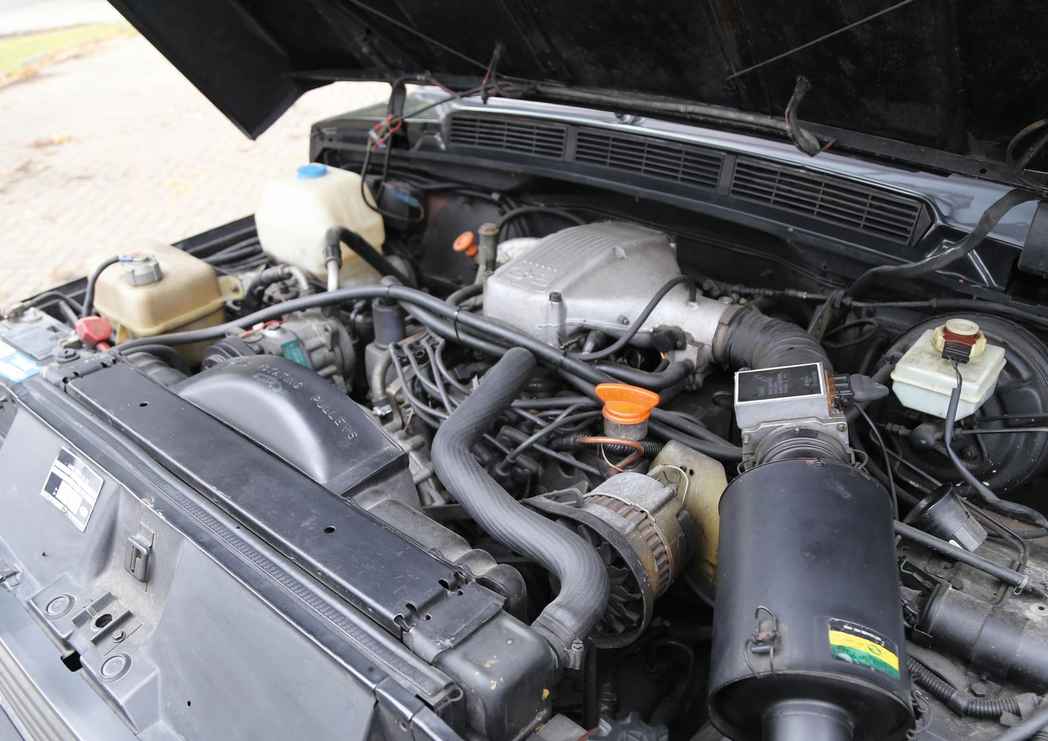 Sold: 1990 Range Rover Classic