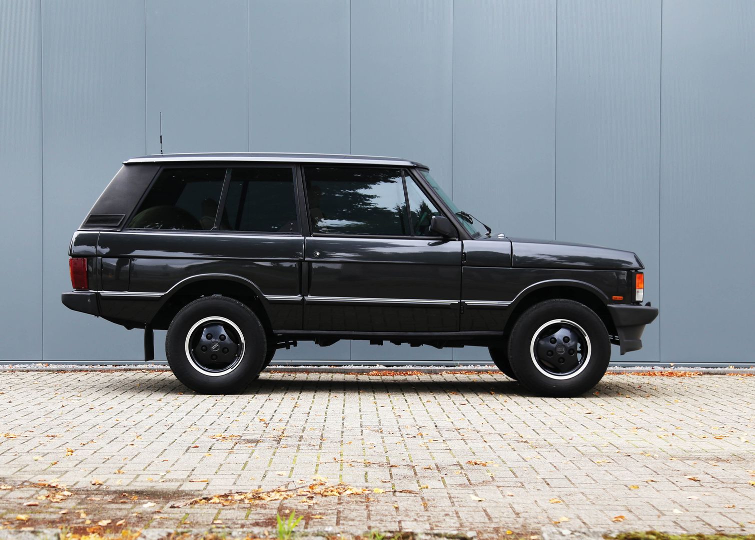 Sold: 1990 Range Rover Classic