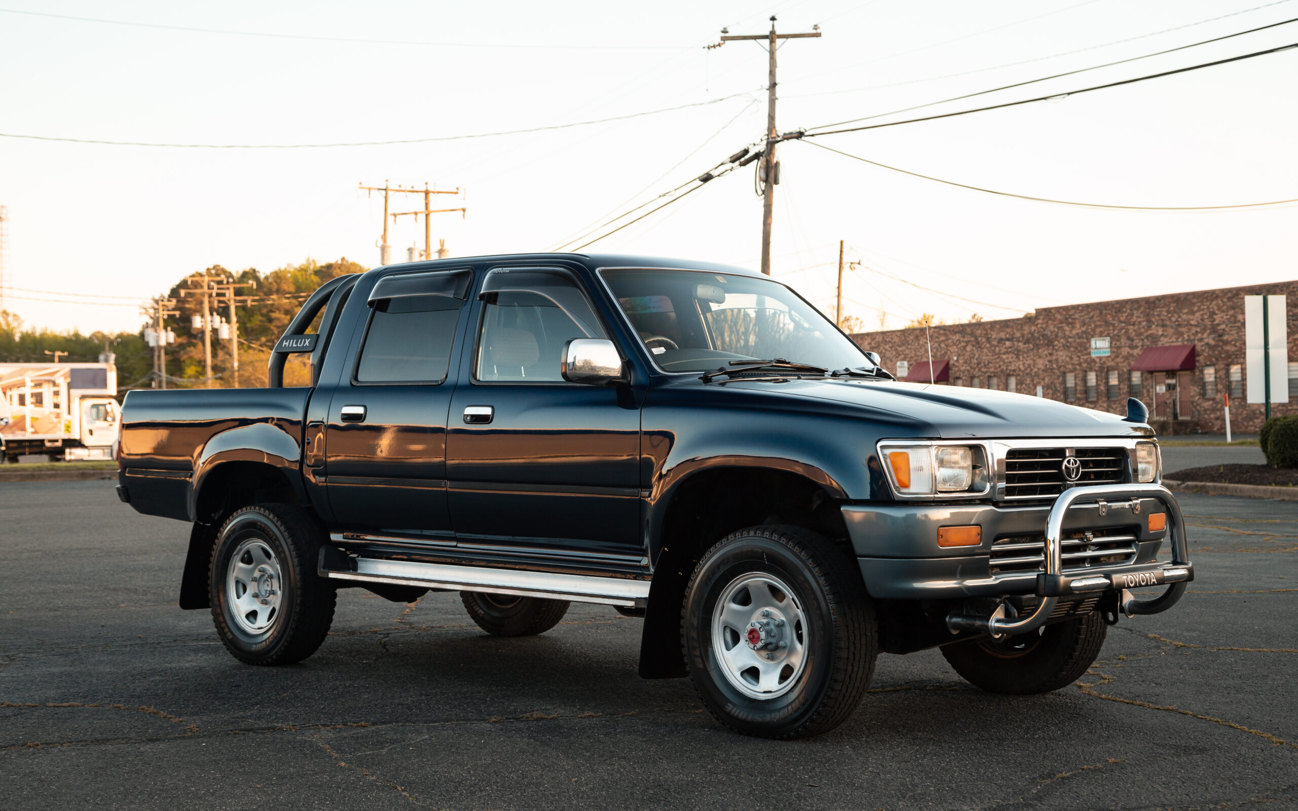  Toyota Hilux
