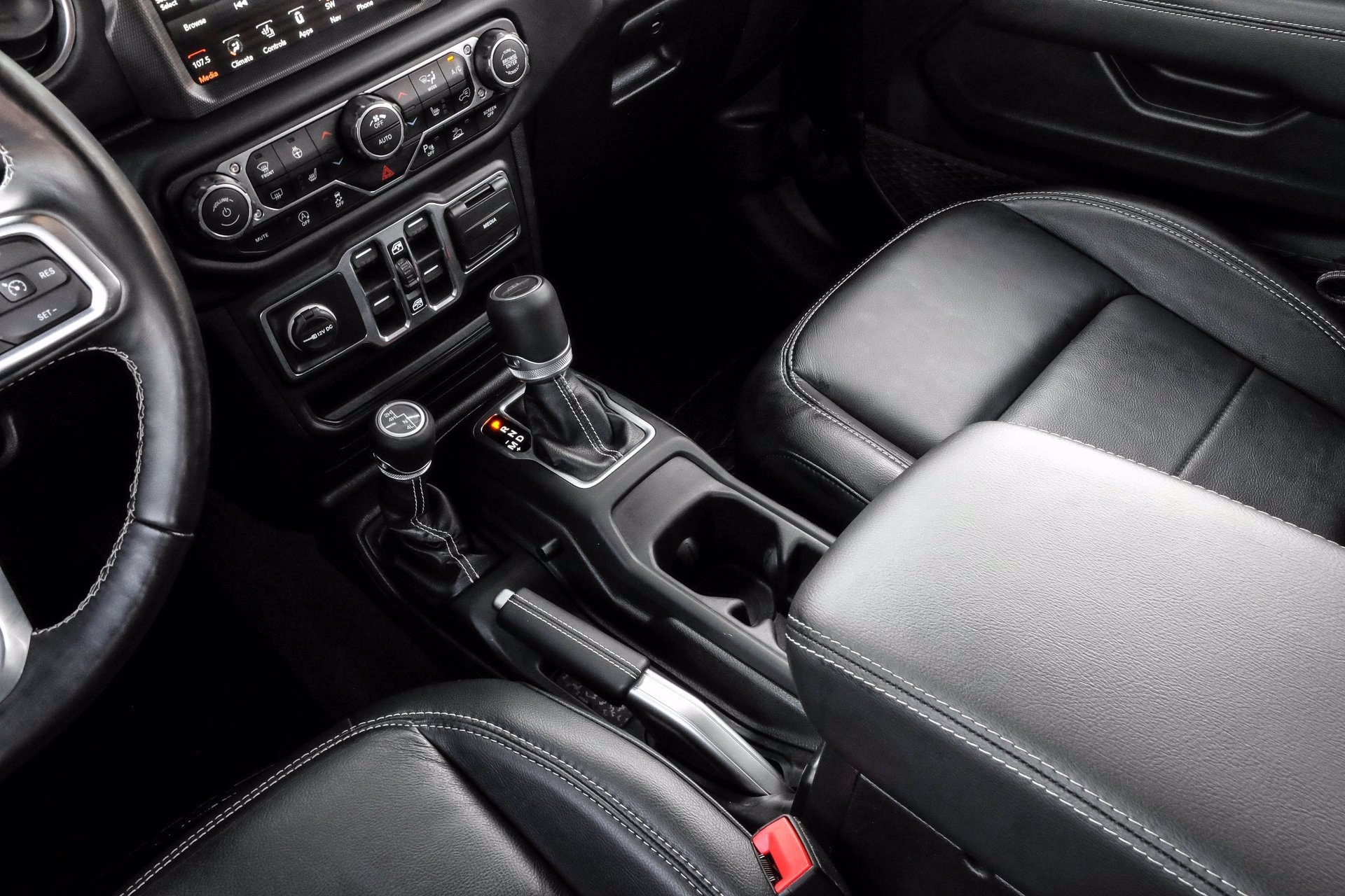 Sold: 2020 Jeep Gladiator Overland 4D Crew Cab