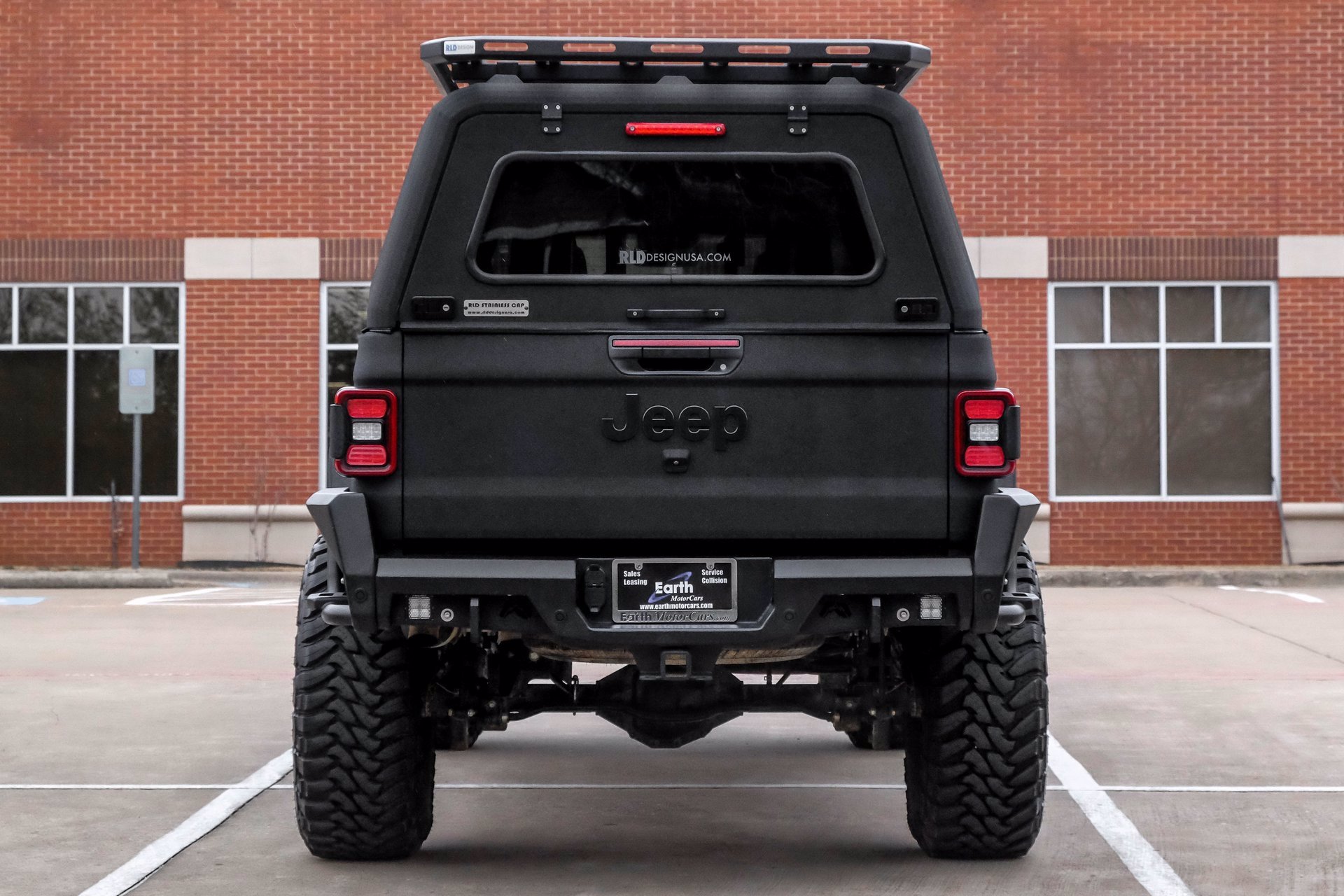 Sold: 2020 Jeep Gladiator Overland 4D Crew Cab