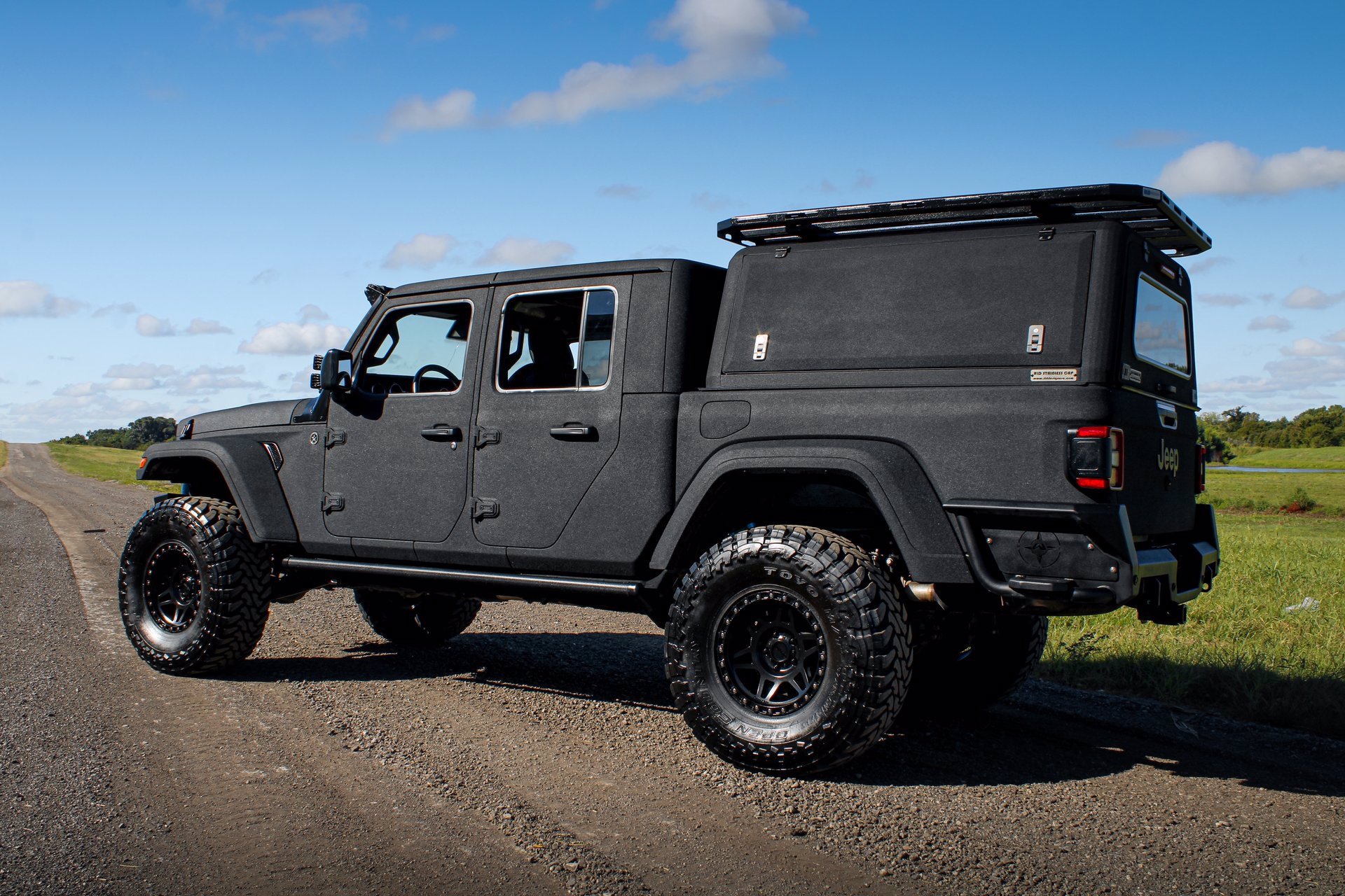 Sold: 2020 Jeep Gladiator Overland 4D Crew Cab