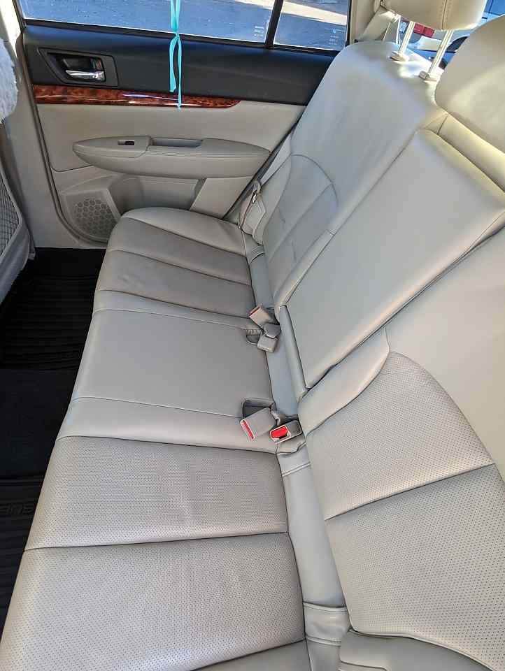 Sold: 2010 Subaru Outback 2.5i Limited