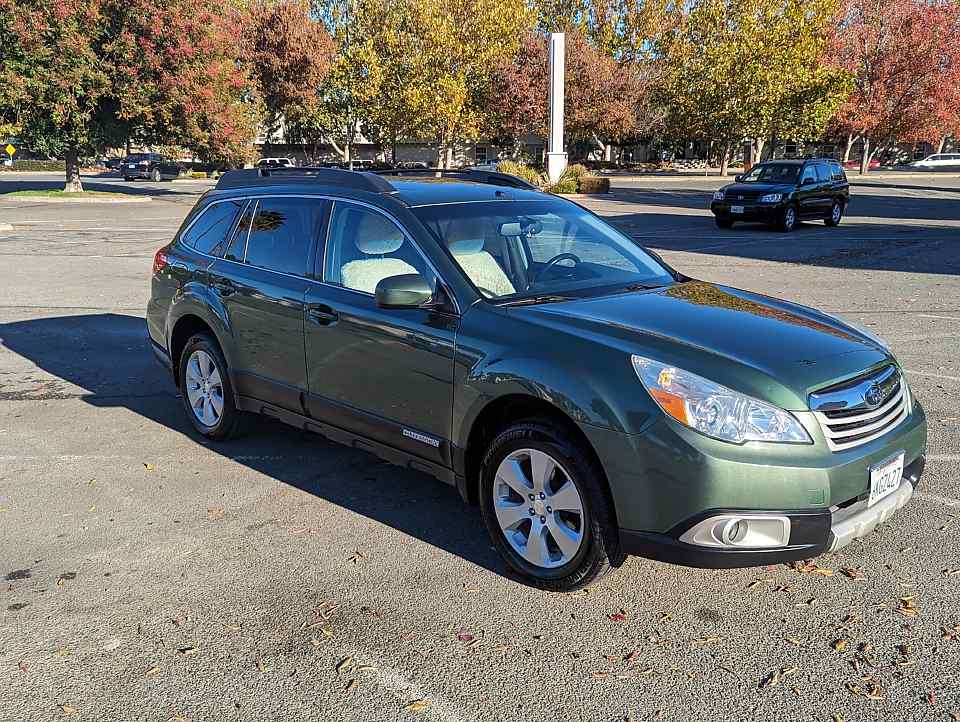 Sold: 2010 Subaru Outback 2.5i Limited