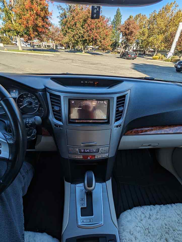 Sold: 2010 Subaru Outback 2.5i Limited