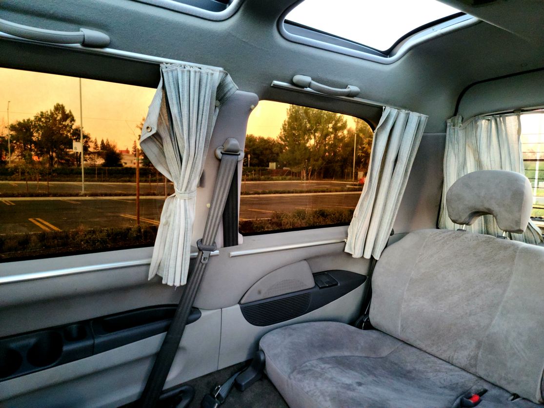 Sold: 1996 Mitsubishi Delica Space Gear Super Exceed