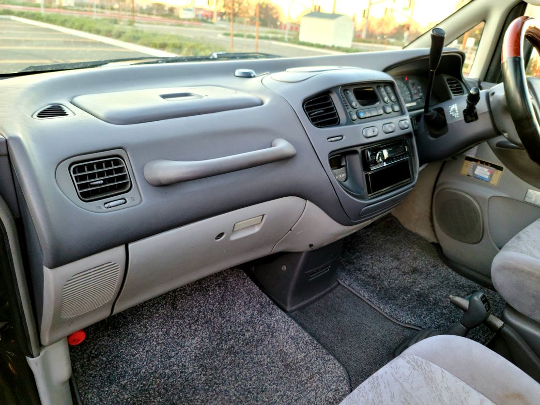 Sold: 1996 Mitsubishi Delica Space Gear Super Exceed