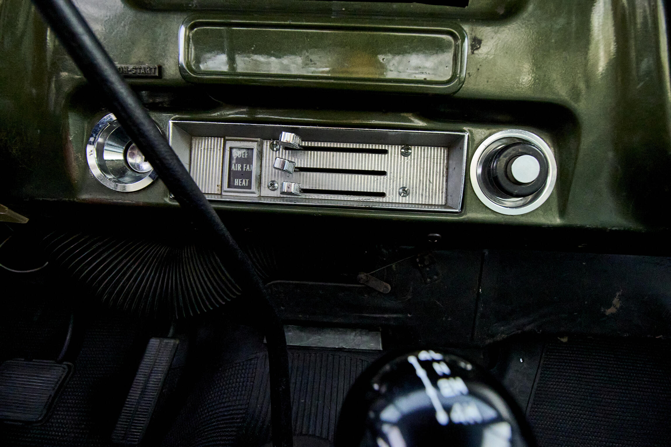 Sold: 1972 GMC 2500 Super Custom 4x4