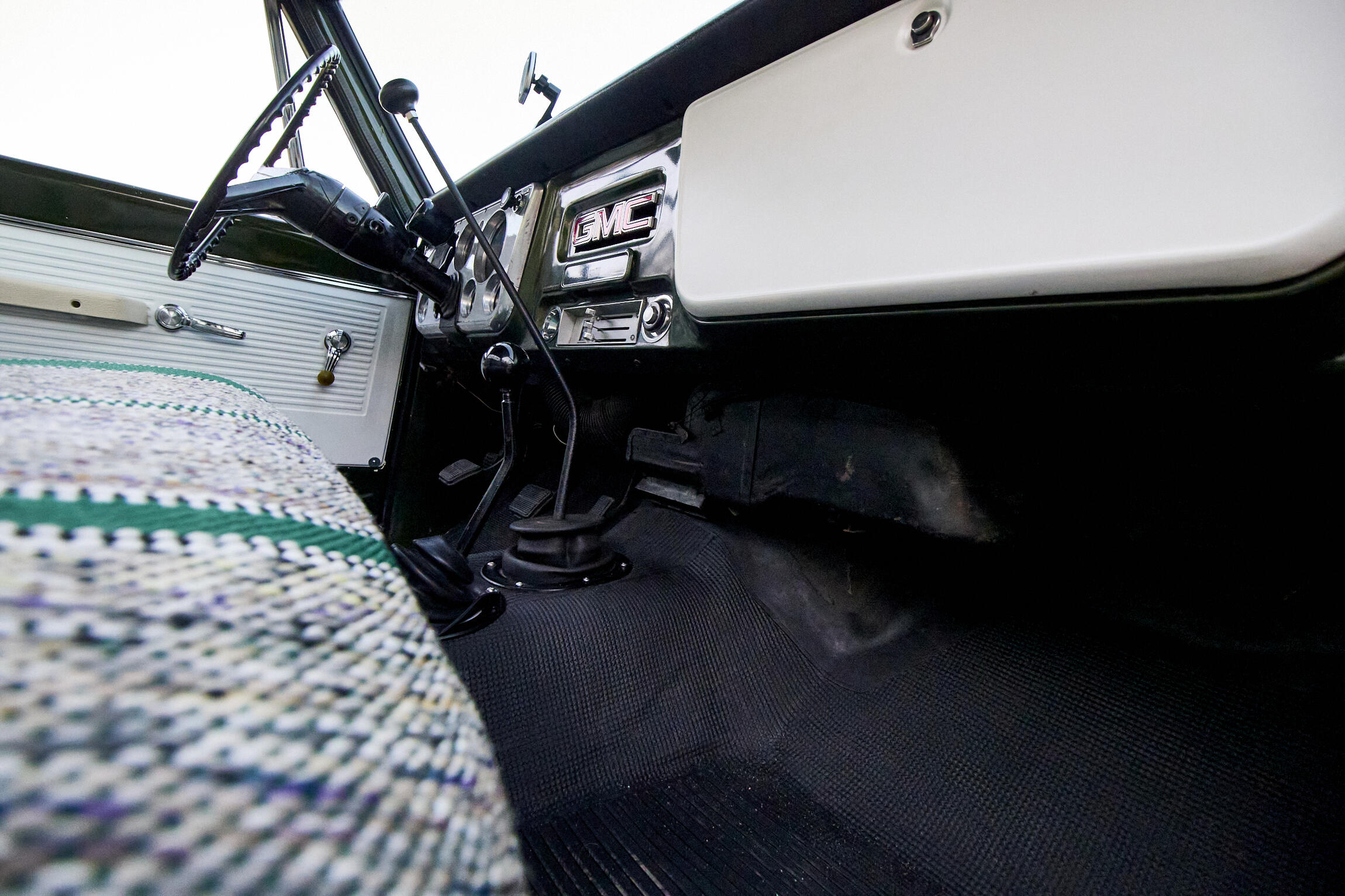 Sold: 1972 GMC 2500 Super Custom 4x4