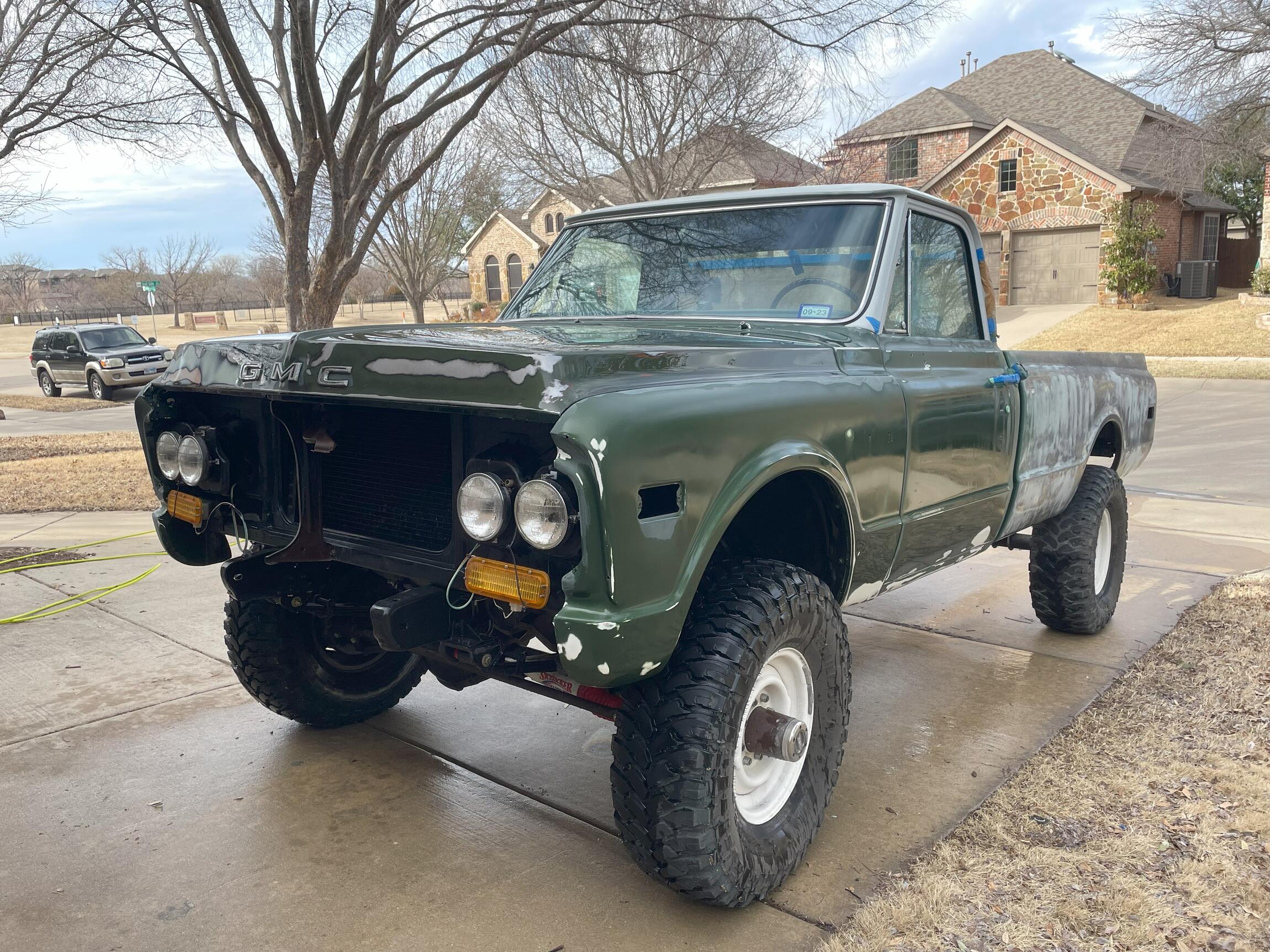 Sold: 1972 GMC 2500 Super Custom 4x4