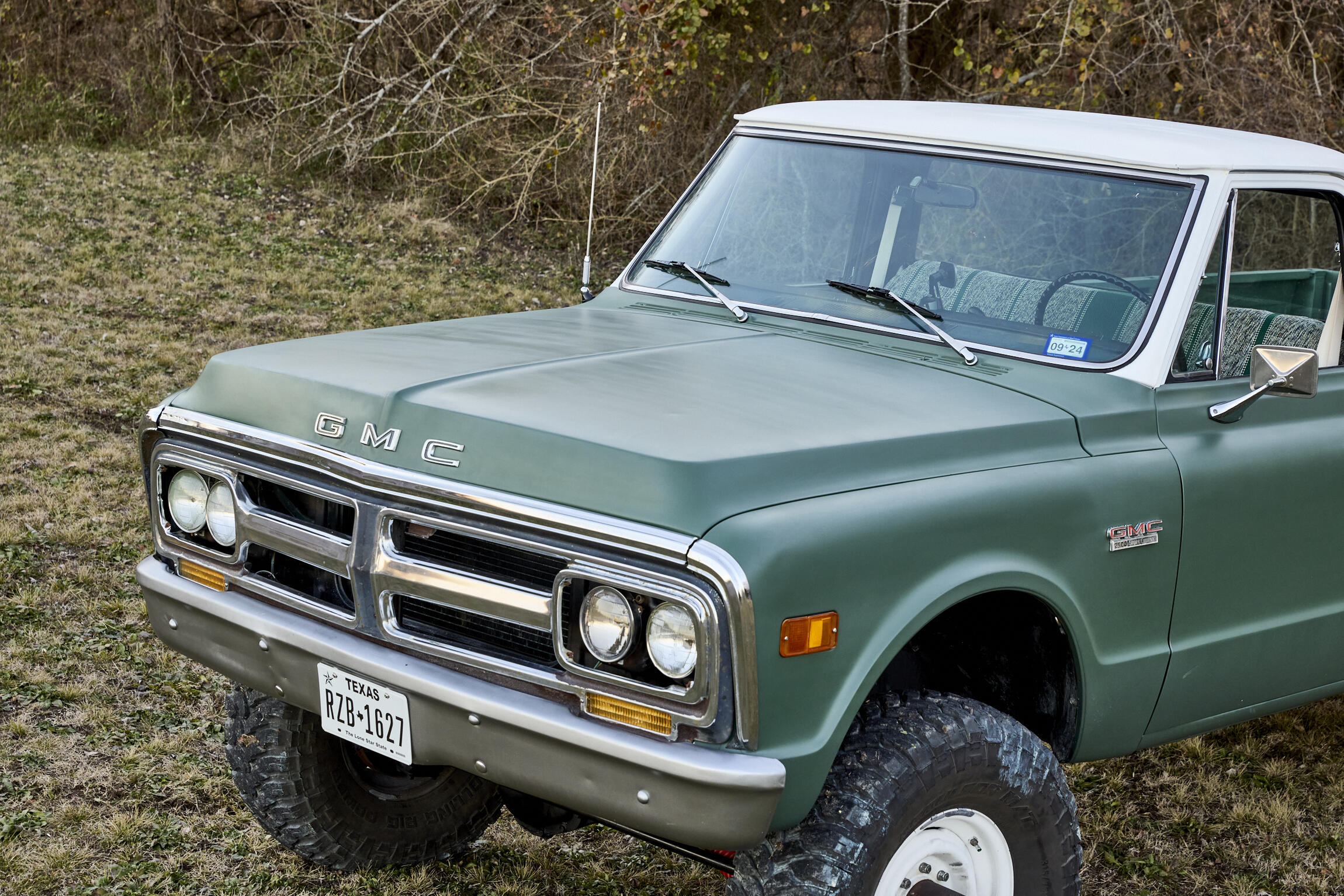 Sold: 1972 GMC 2500 Super Custom 4x4