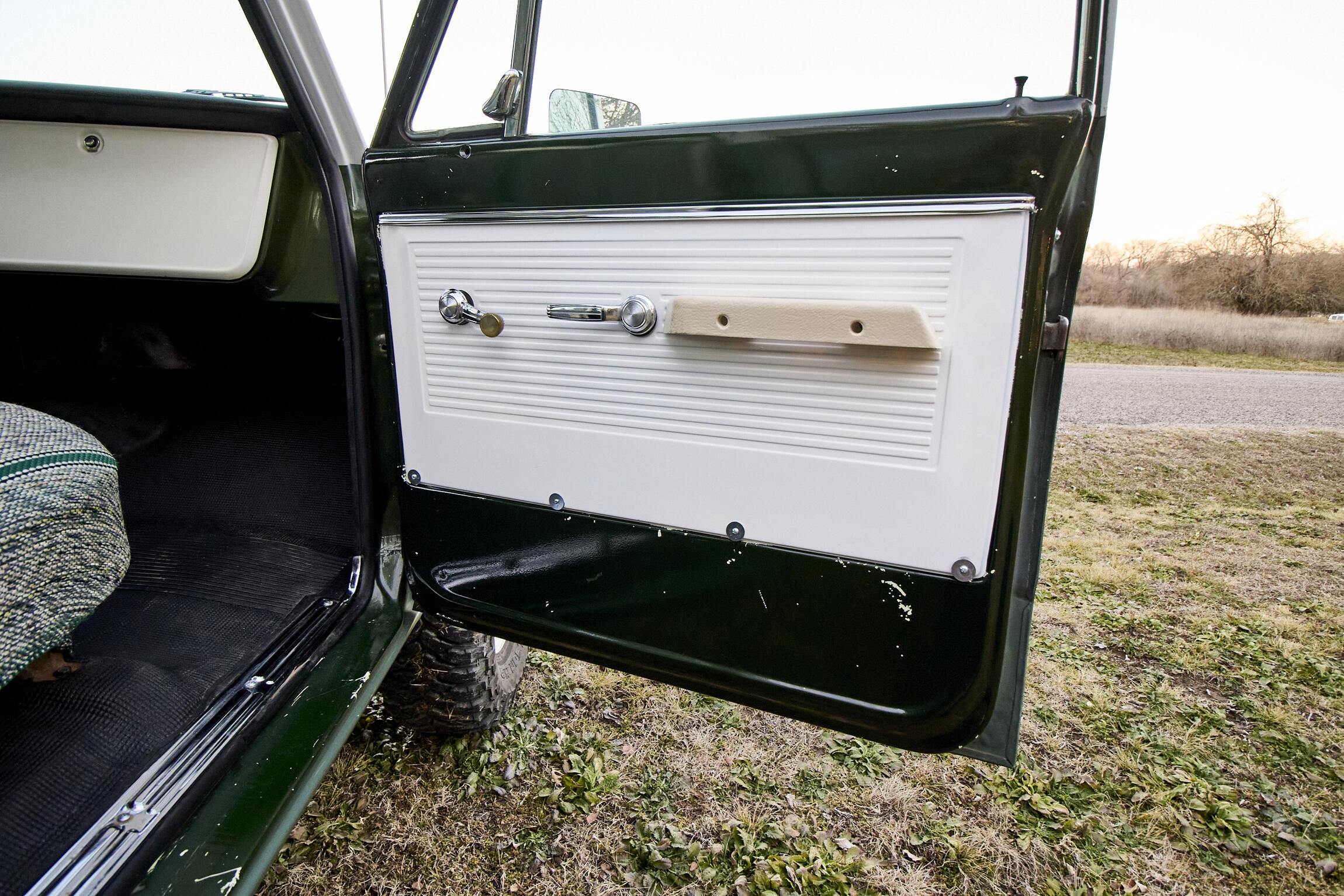 Sold: 1972 GMC 2500 Super Custom 4x4