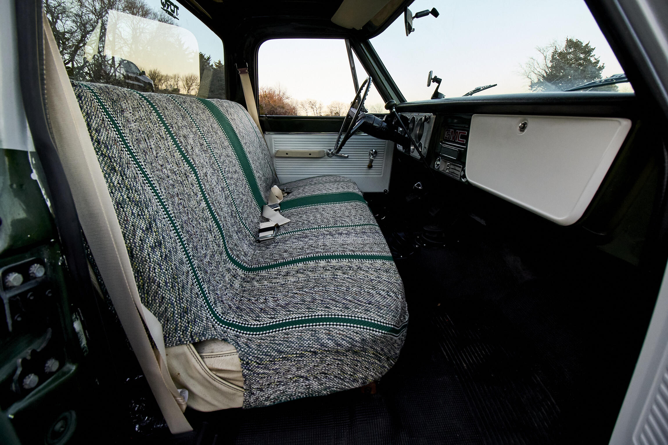 Sold: 1972 GMC 2500 Super Custom 4x4