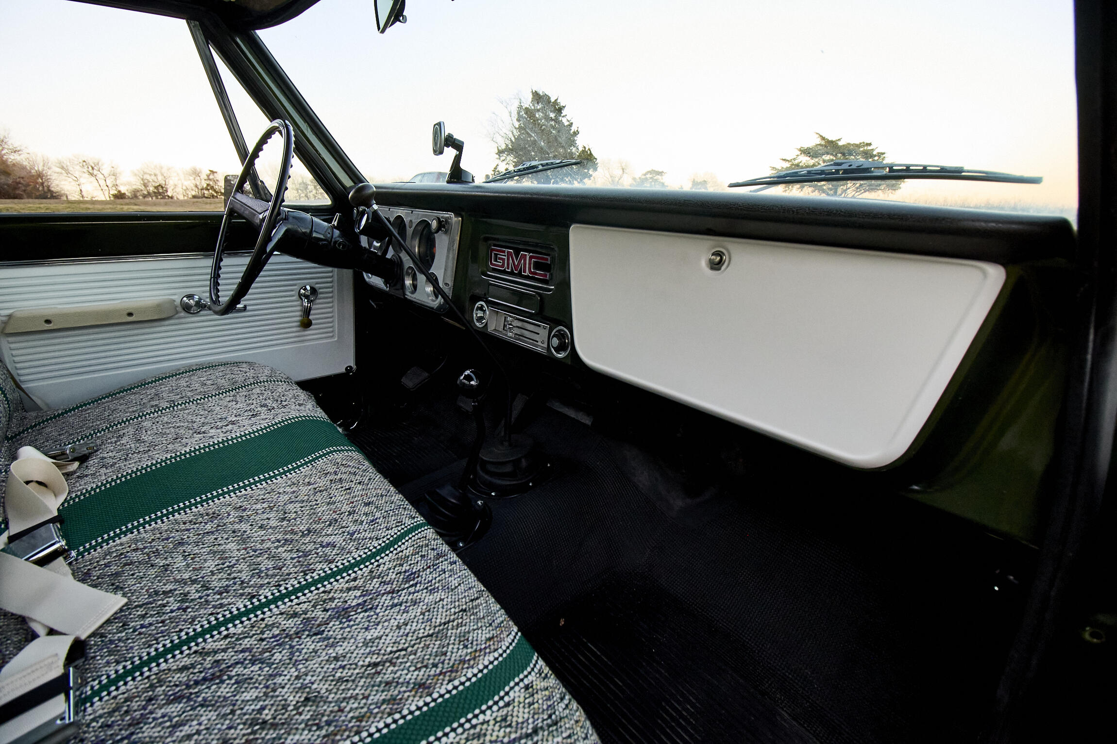 Sold: 1972 GMC 2500 Super Custom 4x4