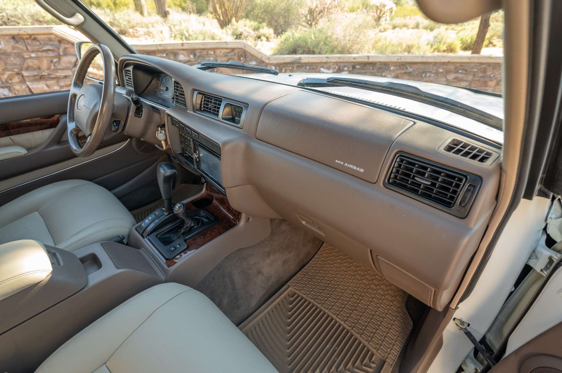 Sold: 1997 Lexus LX 450