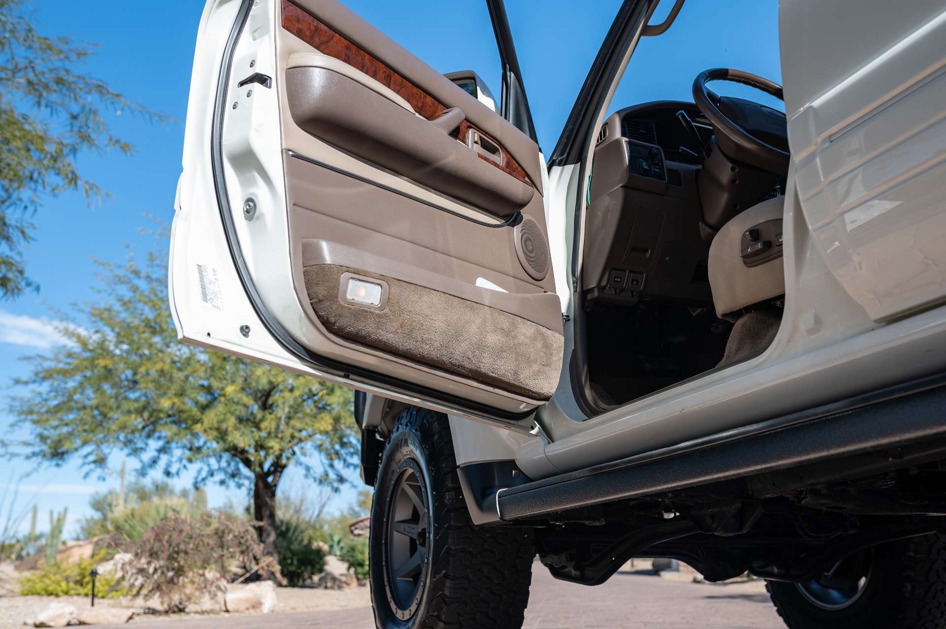 Sold: 1997 Lexus LX 450