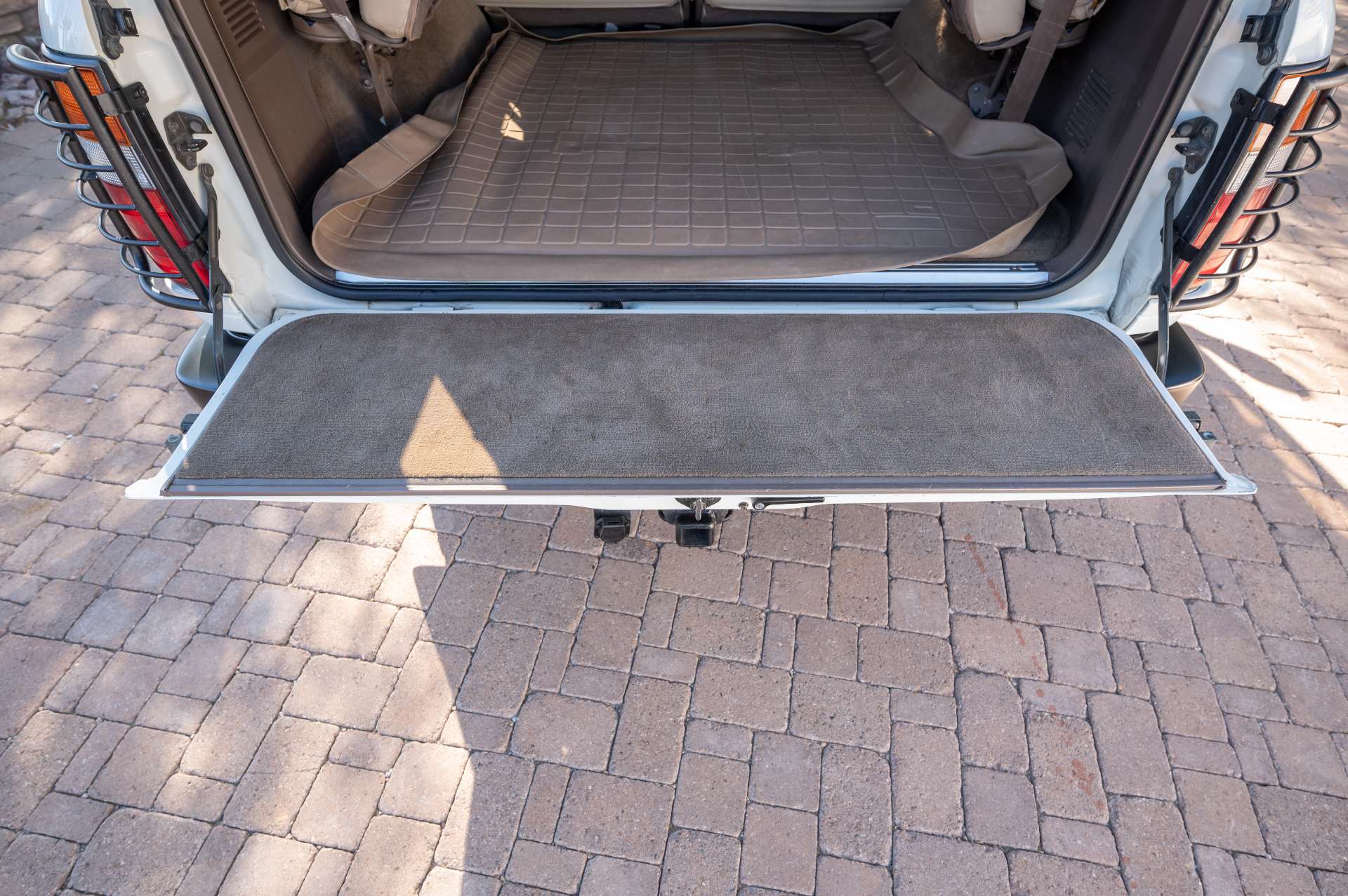 Sold: 1997 Lexus LX 450 - 5