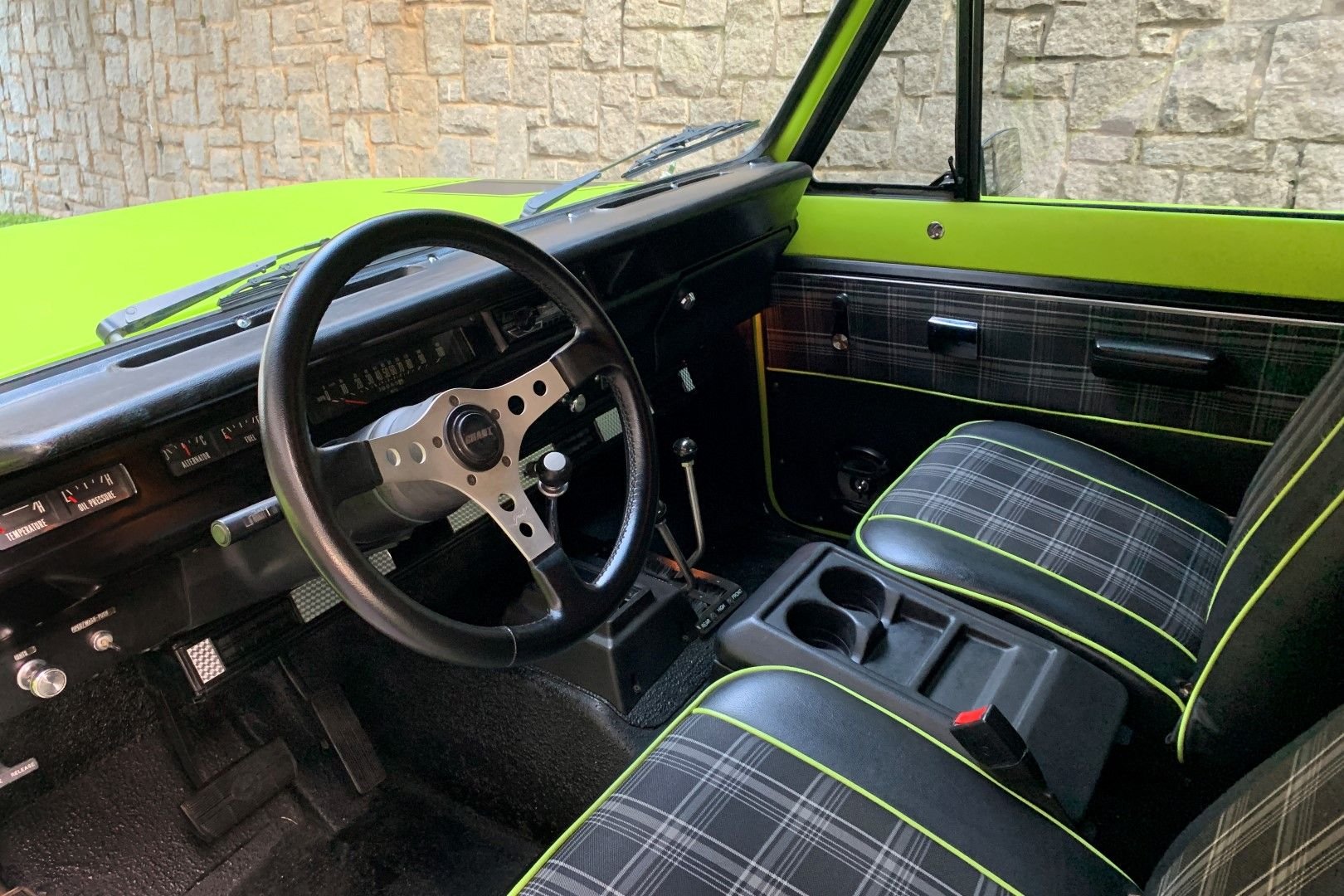 Sold: 1977 International Scout II Traveler