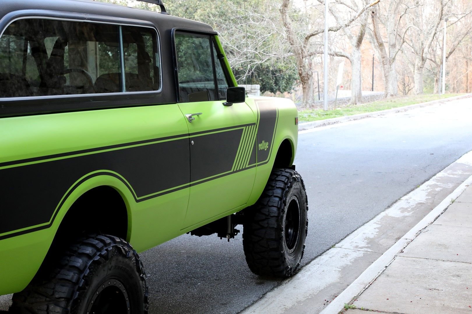 Sold: 1977 International Scout II Traveler