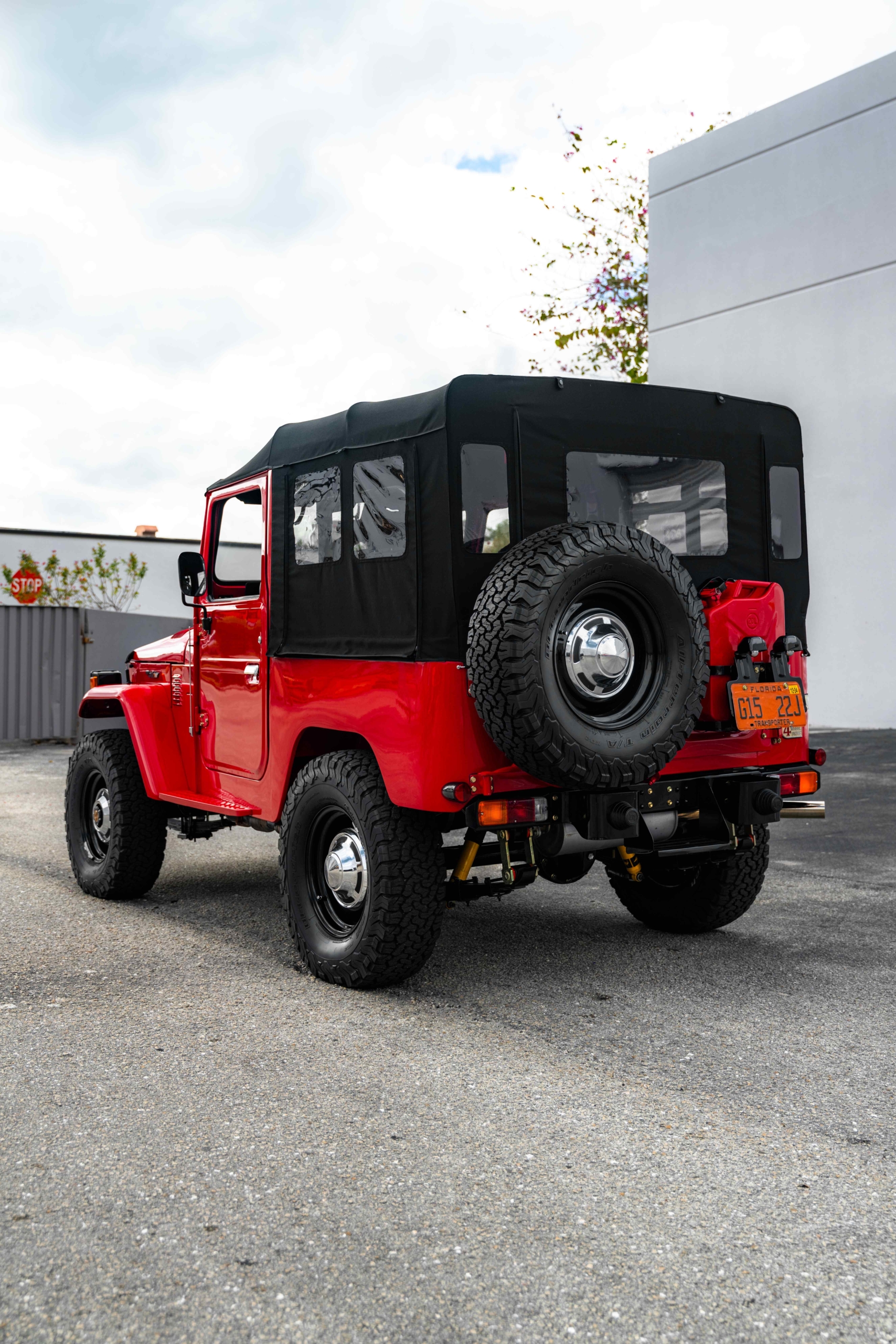 Sold: Restored 1979 Toyota Land Cruiser FJ40