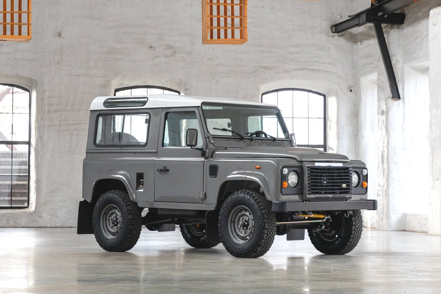  Land Rover Defender