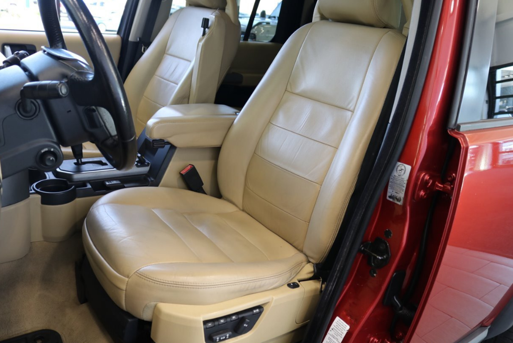 Sold: 2008 Land Rover LR3 HSE LUX