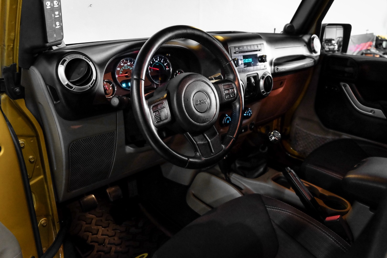 Sold: 2014 Jeep Wrangler Unlimited Sahara