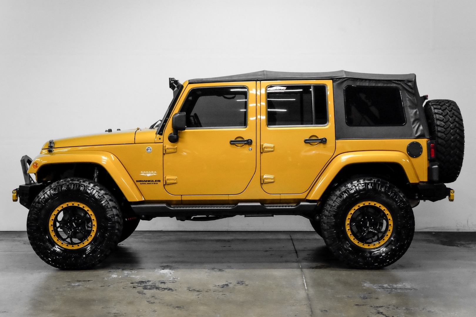 Sold: 2014 Jeep Wrangler Unlimited Sahara