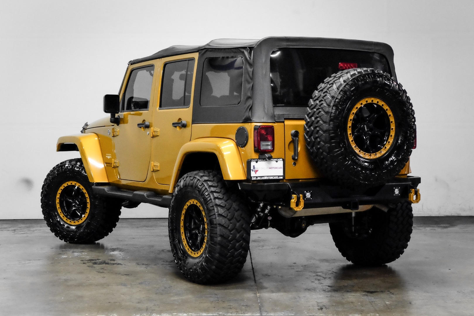 Sold: 2014 Jeep Wrangler Unlimited Sahara