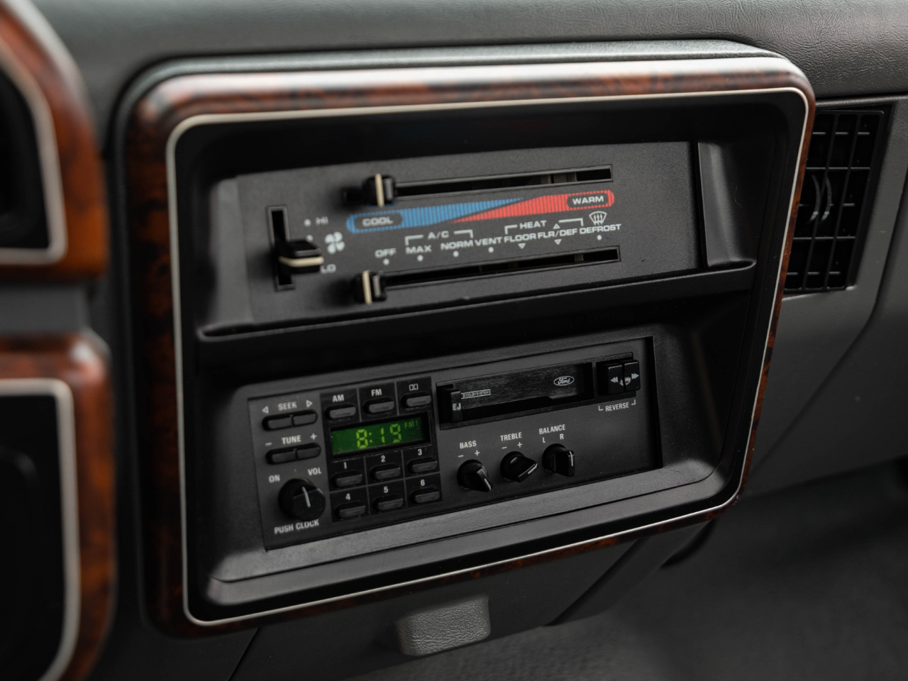 Sold: 1990 Ford F-150 XL Regular Cab 4x4