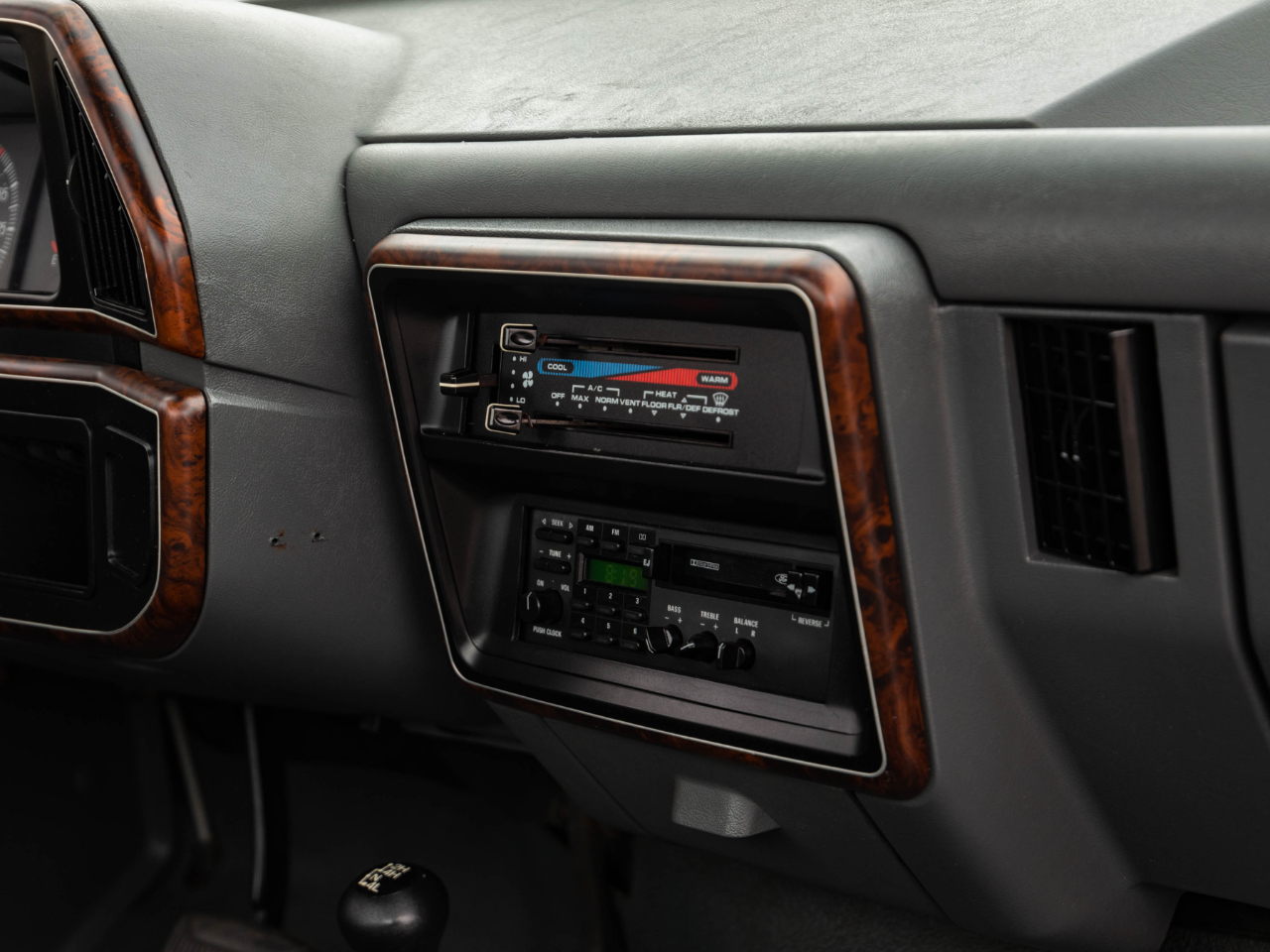 Sold: 1990 Ford F-150 XL Regular Cab 4x4