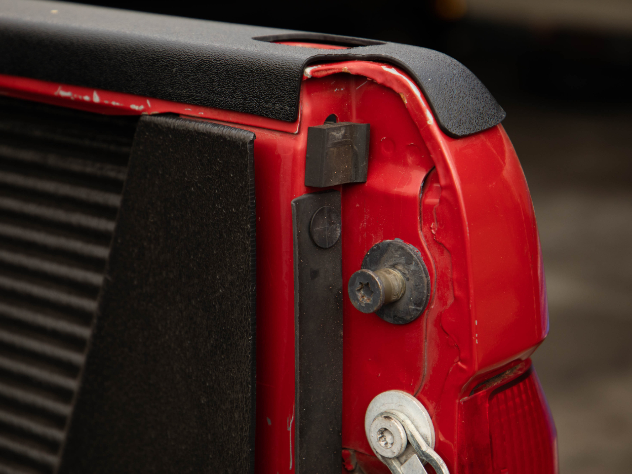 Sold: 1990 Ford F-150 XL Regular Cab 4x4