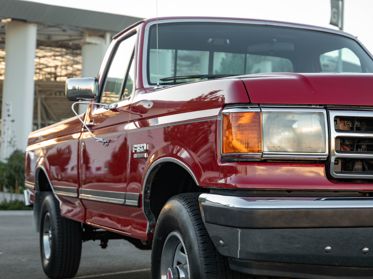 Sold: 1990 Ford F-150 XL Regular Cab 4x4
