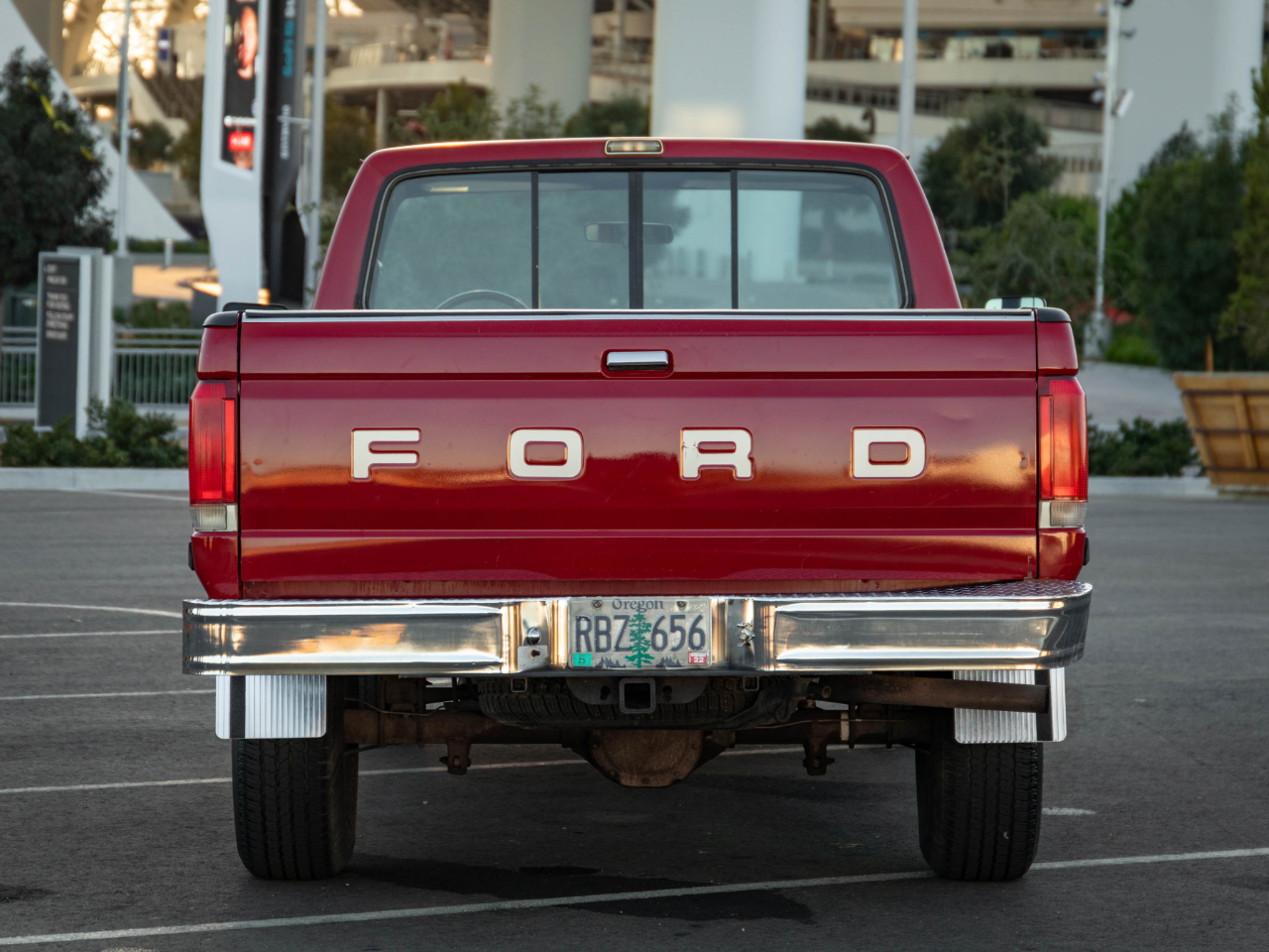 Sold: 1990 Ford F-150 XL Regular Cab 4x4